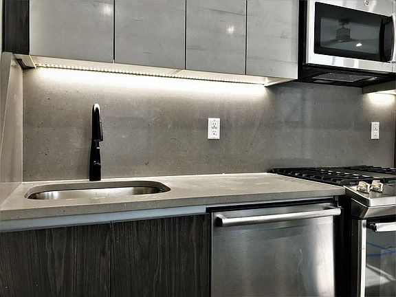 5th image of 1151 Carroll St #4K
