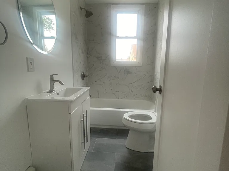89 Franklin Ave #2 — Photo 11