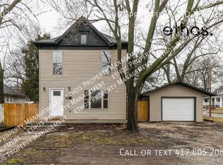 1035 N Broadway Ave, Springfield, MO 65802
