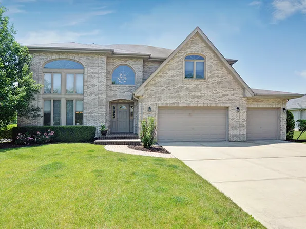 2301 Kerry Ln, Darien, IL 60561