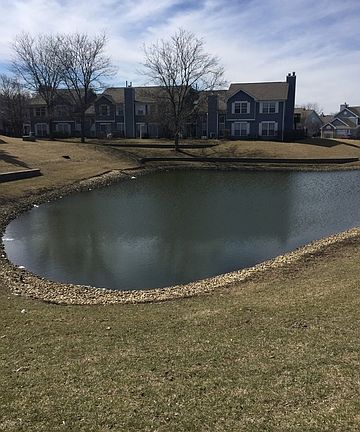 4th image of 1098 Camden Ct #0