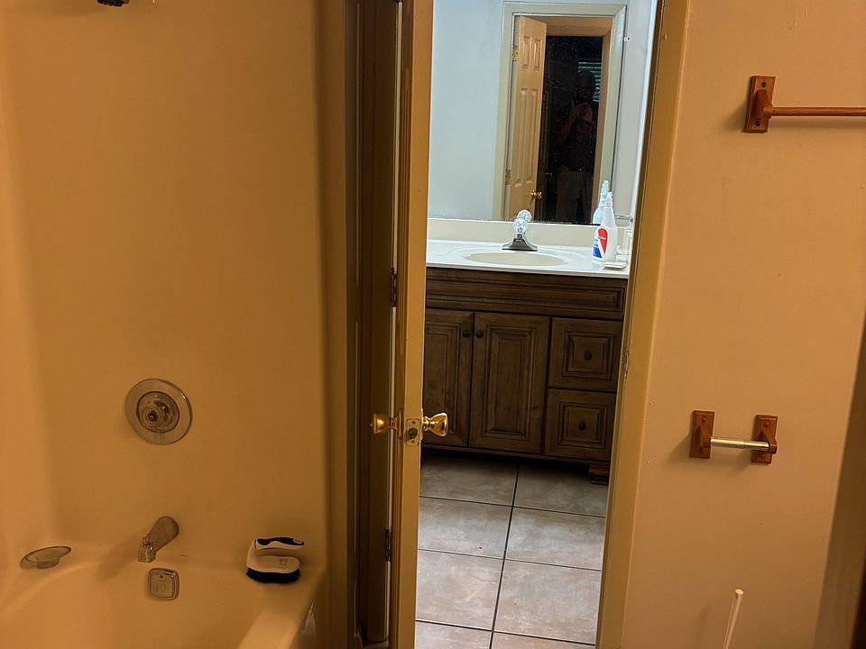 Bath passthru