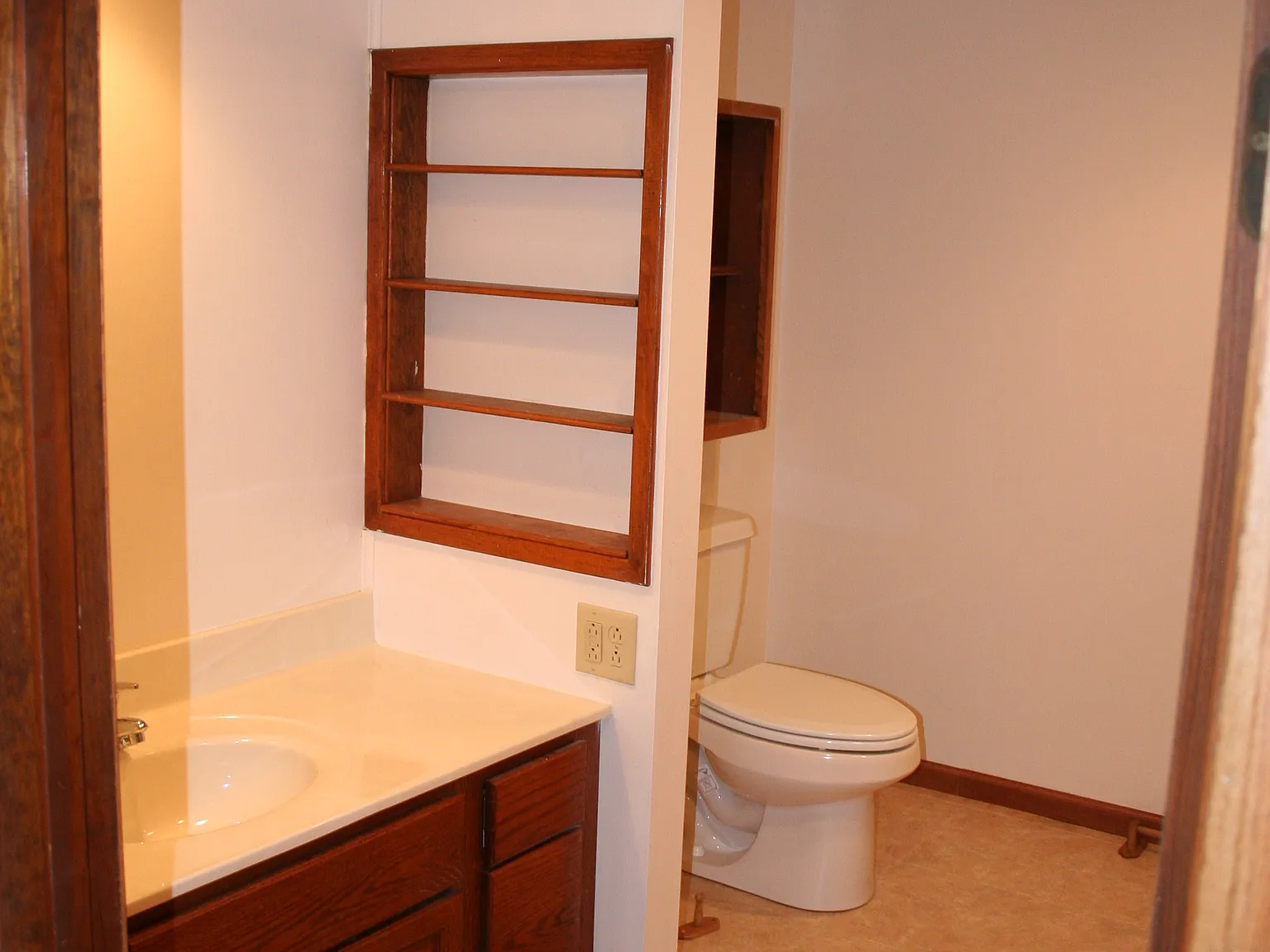 3 bed, $1,200 — Photo 4