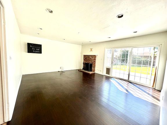 3rd image of 7723 Norwalk Blvd
