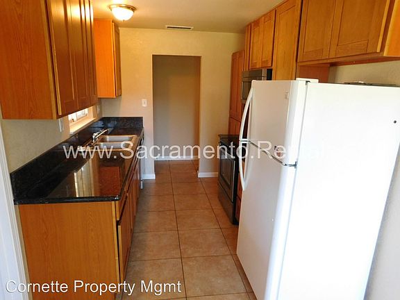 2nd image of 8113 Basswood Way