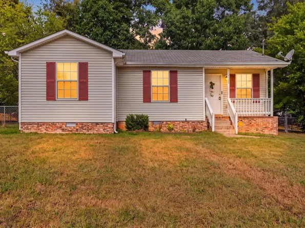 1028 Bush Ave, Oak Grove, KY 42262