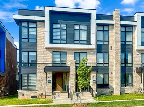 3098 Meadowridge Dr, Oakville, ON L6H 7P9