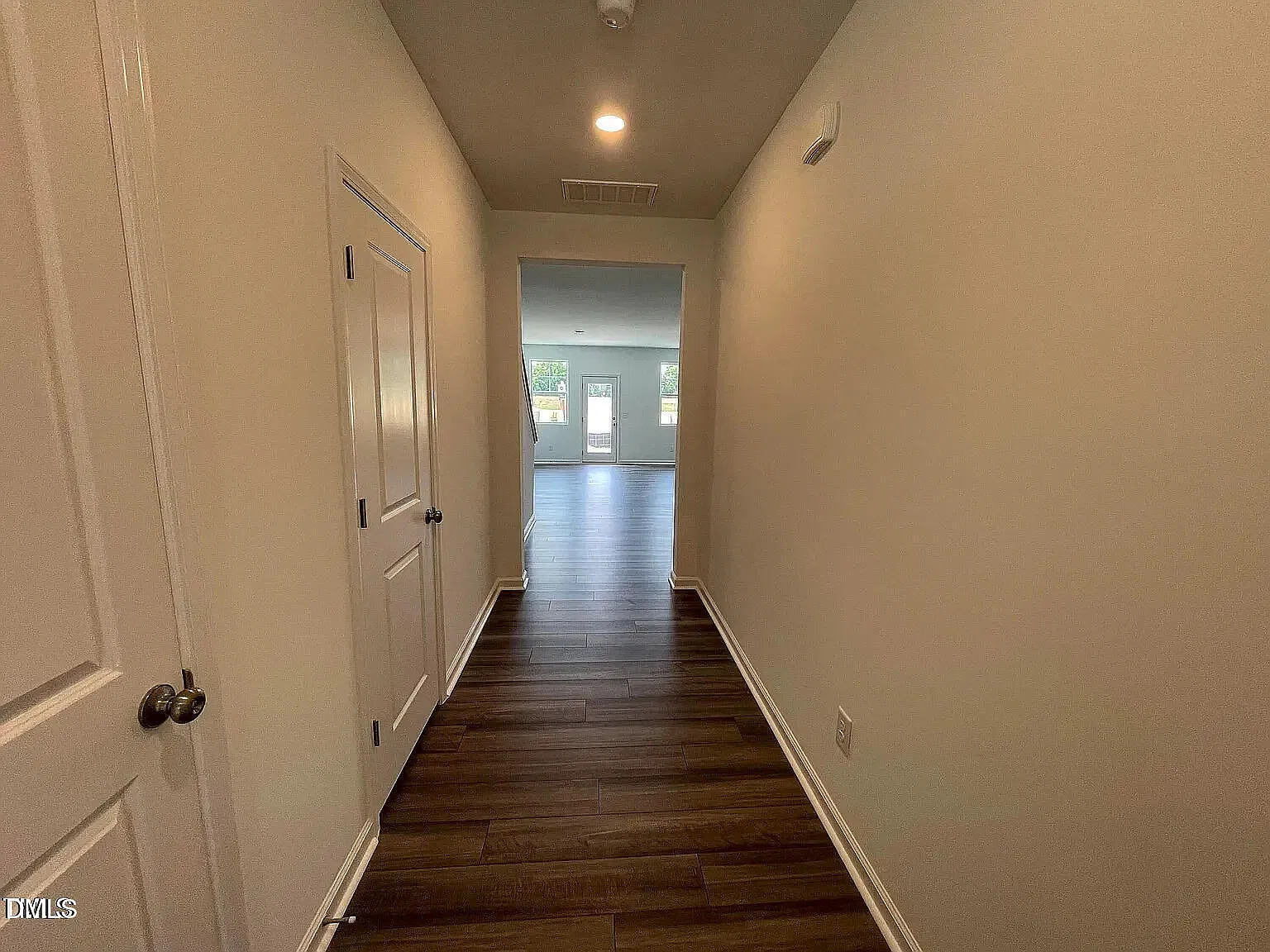 3 bed, 2.5 bath, 1792 sqft, $1,775 — Photo 4