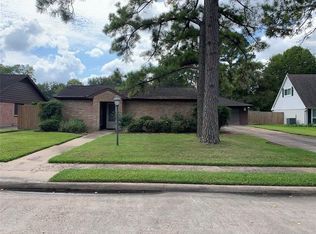 12915 Advance Dr, Houston, TX 77065