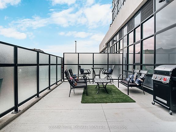 5th image of 395 Dundas St W #110
