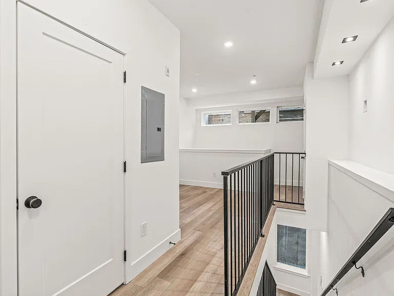 4710 Woodland Ave #A101 — Photo 6