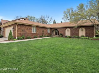 617 Paddock Ln, Libertyville, IL