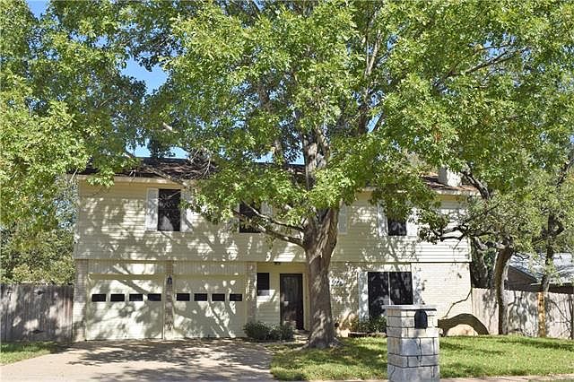 1st image of 2706 Harleyhill Dr