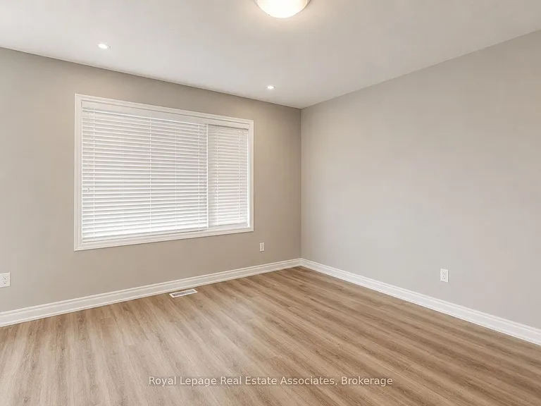 488 Bellflower Ct — Photo 20
