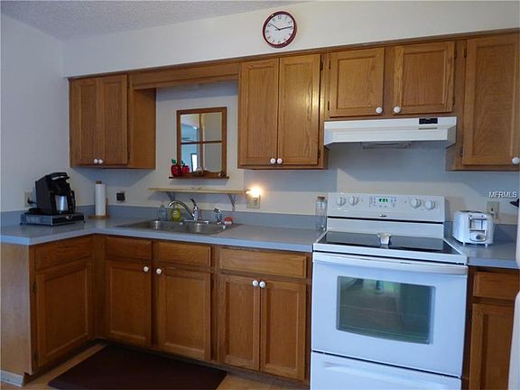 5th image of 2944 Fifer Dr