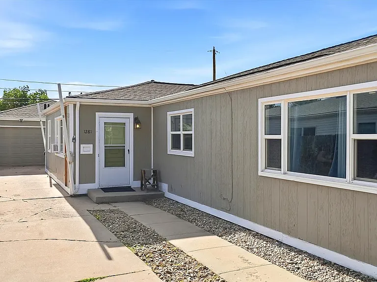 1281 Alton St — Photo 13