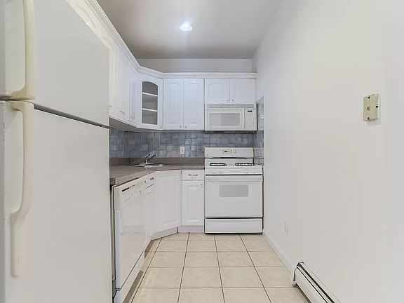 4th image of 519 W 135th St APT 6B