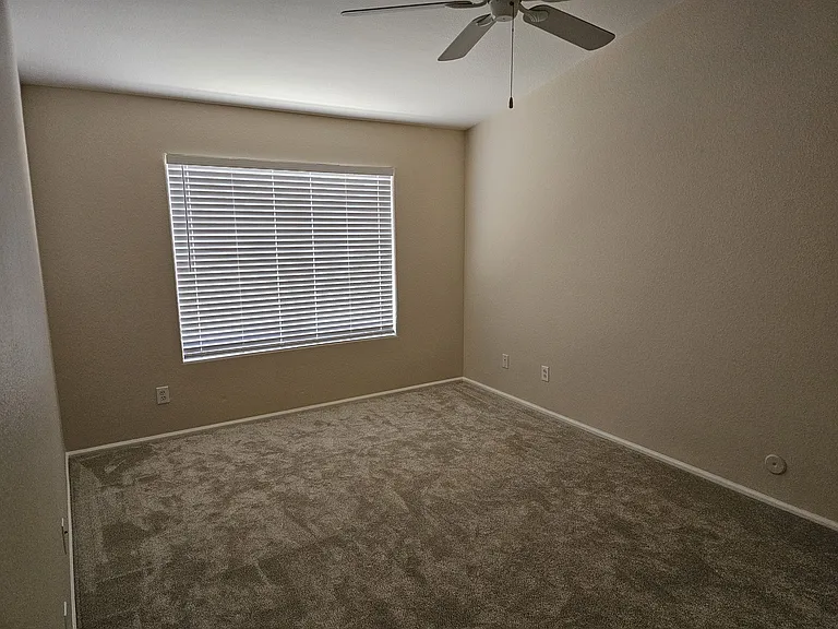 2329 W Gambit Trl — Photo 5