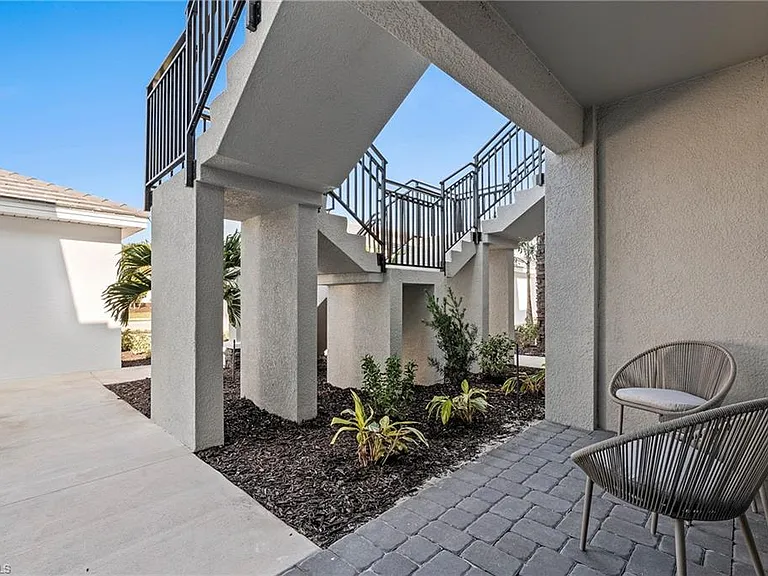 11751 Venetian Lagoon Dr #104 — Photo 24
