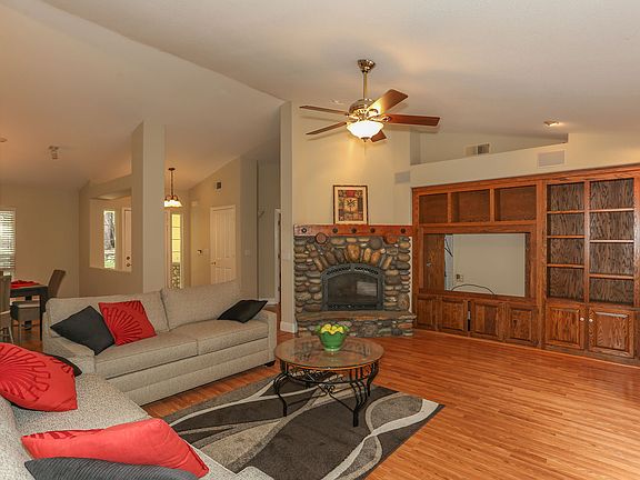5th image of 12905 Bradford Dr