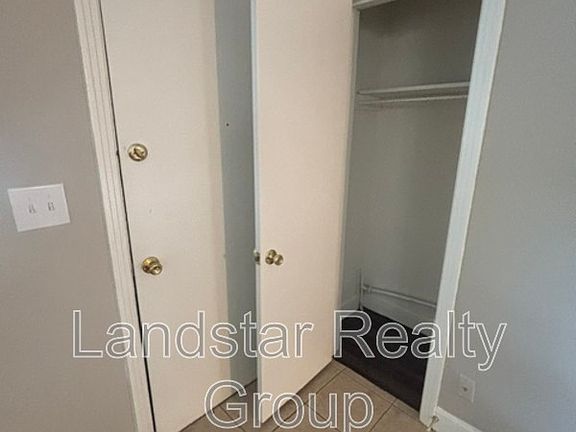 5th image of 4721 Granada Dr