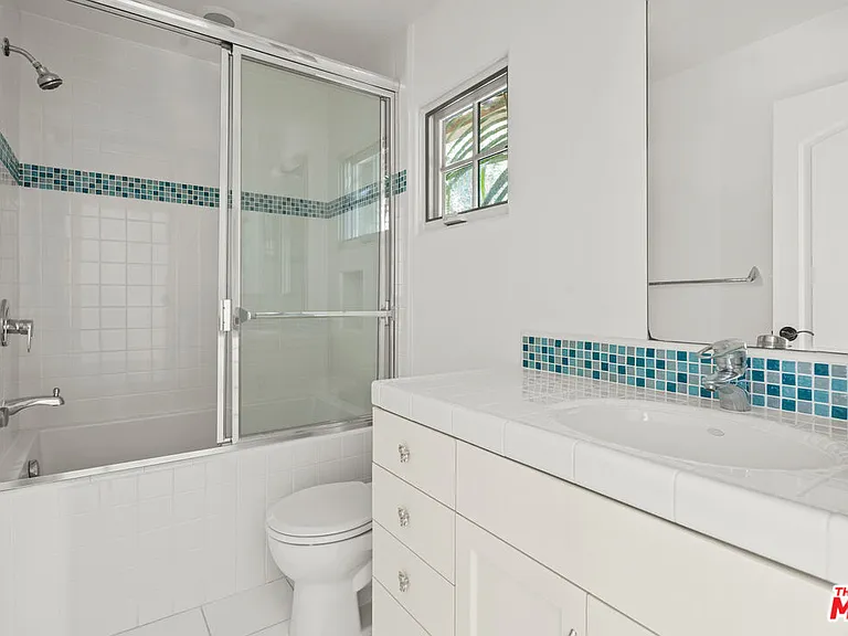 16820 W Sunset Blvd — Photo 20