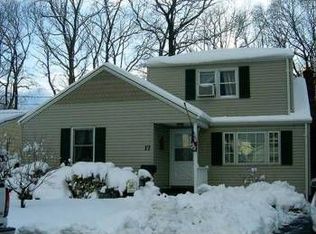 17 Mercer Ave, Port Monmouth, NJ 07758