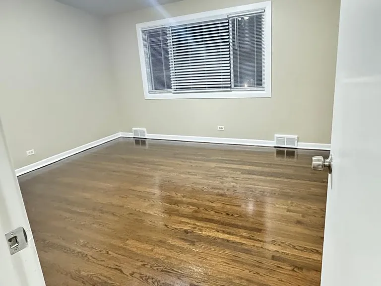 4703 Davis St — Photo 4