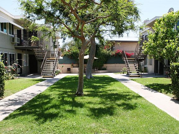 2nd image of 7127 Coldwater Canyon Ave APT 4