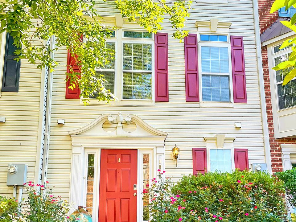 1st image of 1026 Harrison Cir