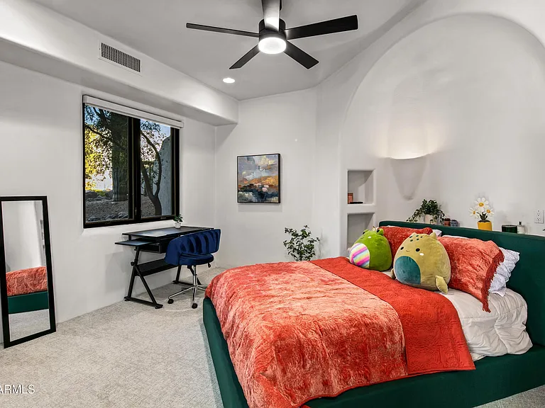 10029 E Calle De Las Brisas — Photo 47
