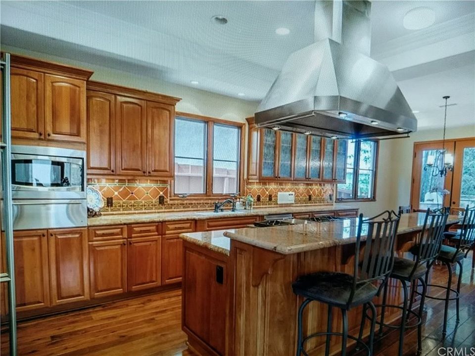 1st image of 2310 Palm Ave