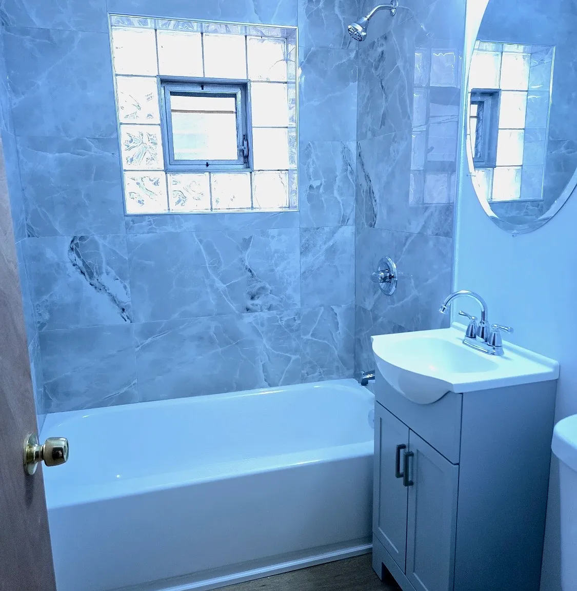 2 bed, 800 sqft, $1,800 — Photo 1