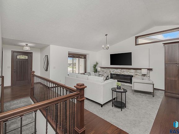 5th image of 5404 S Westwind Ave