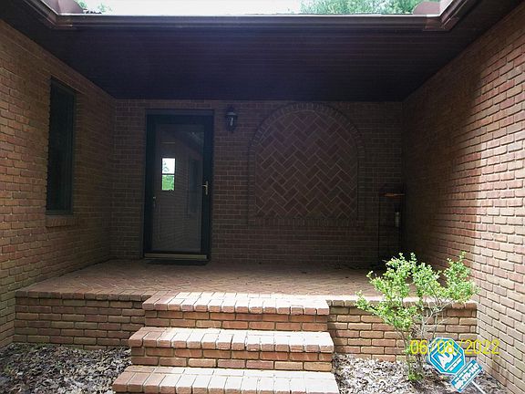 Large Relaxing Front Porch