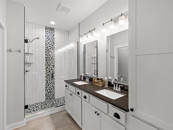 5th image of 6853 Valley Brook Trce