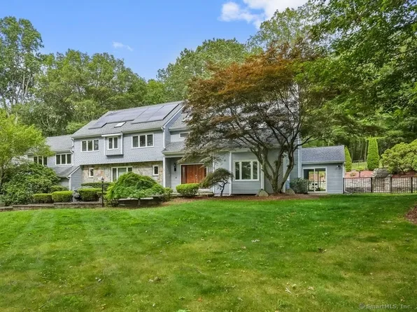 45 Hunting Ridge Road, Easton, CT 06612