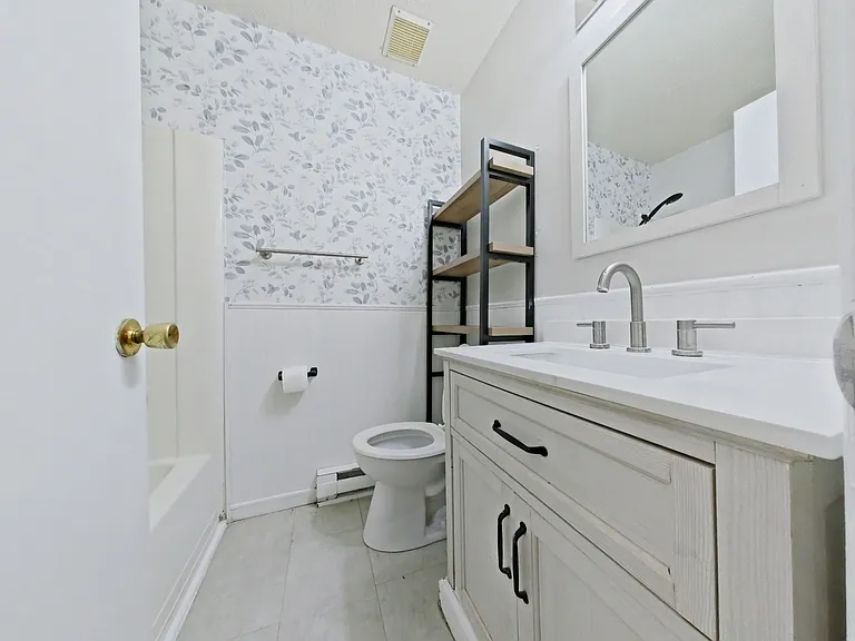 1105 Meadowbrook Blvd — Photo 7