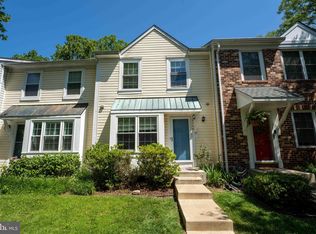 18246 Fox Chase Cir, Olney, MD 20832