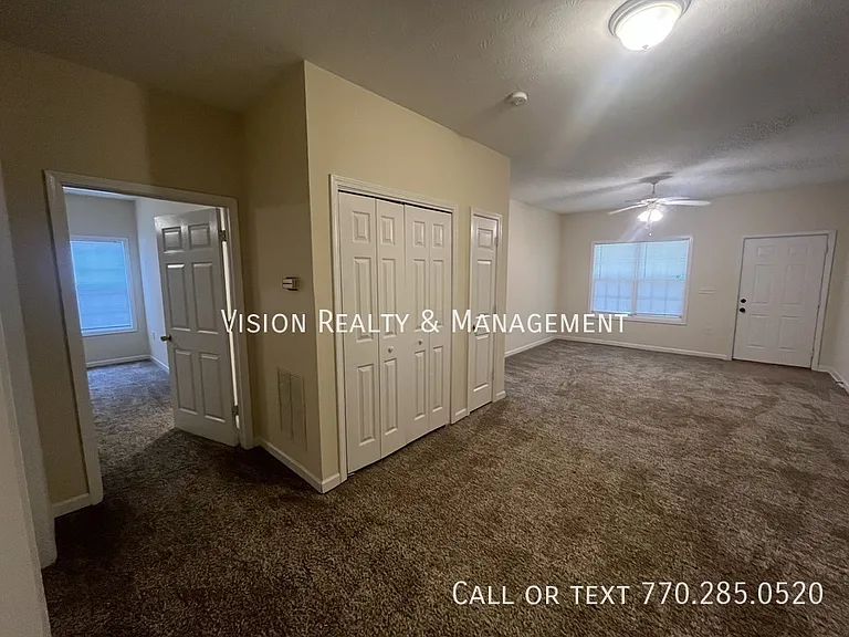 119 Kaiser St — Photo 13