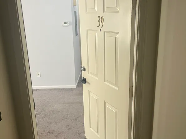 365 Mather Street APT 39, Hamden, CT 06514