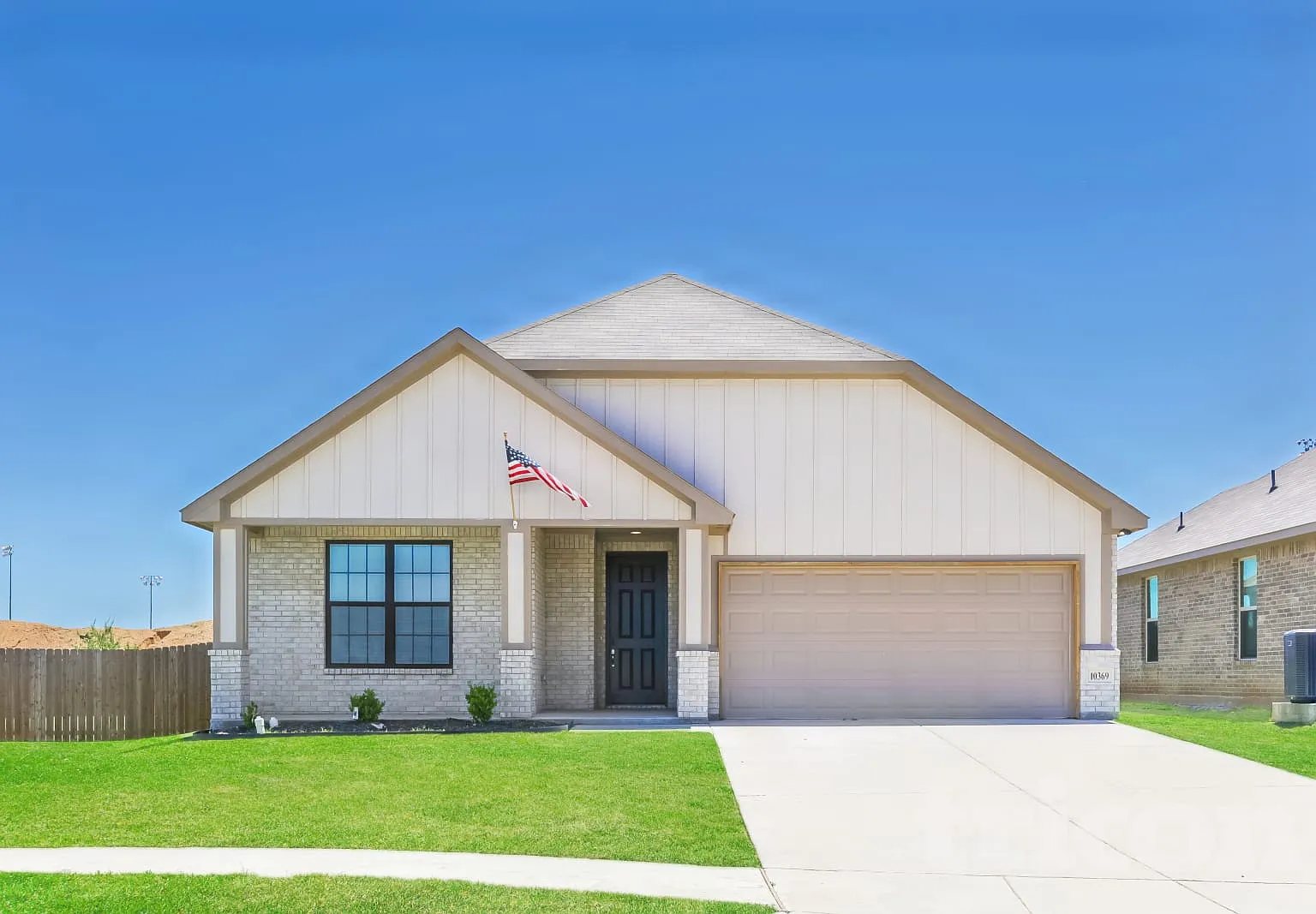 10369 Fort Ewell Trail Crowley TX — Photo 1