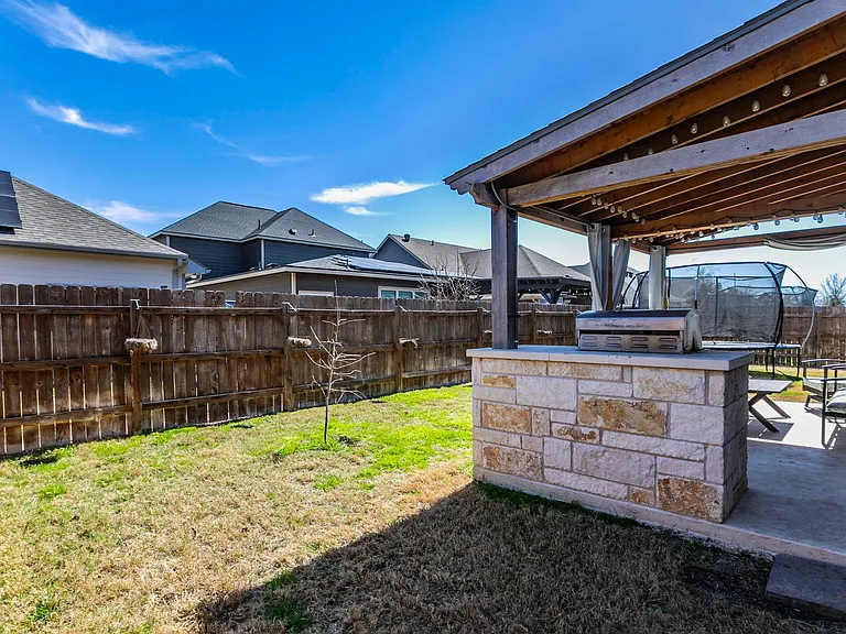 5317 Lancaster Dr — Photo 23