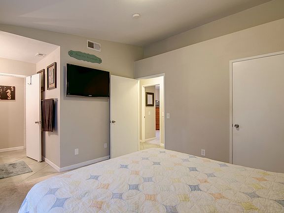 3rd image of 9142 Poplar Ave