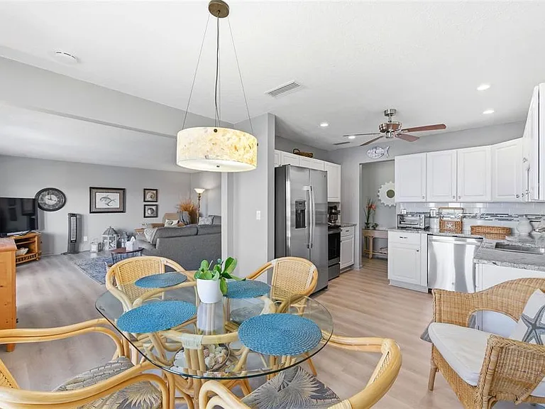 4805 Cobia Dr SE #D — Photo 17