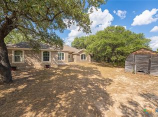614 Private Road 3004, Lampasas, TX 76550