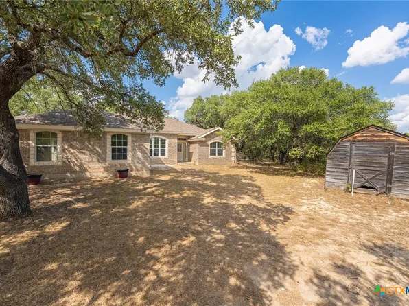 614 Private Road 3004, Lampasas, TX 76550