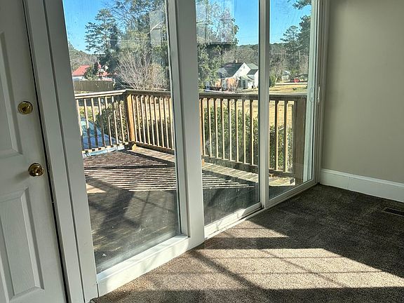 5th image of 1008 Stewart Avenue