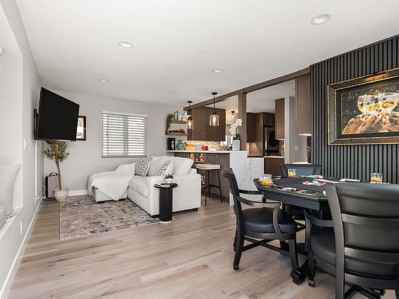 4th image of 313 Alvarado Pl #1/2