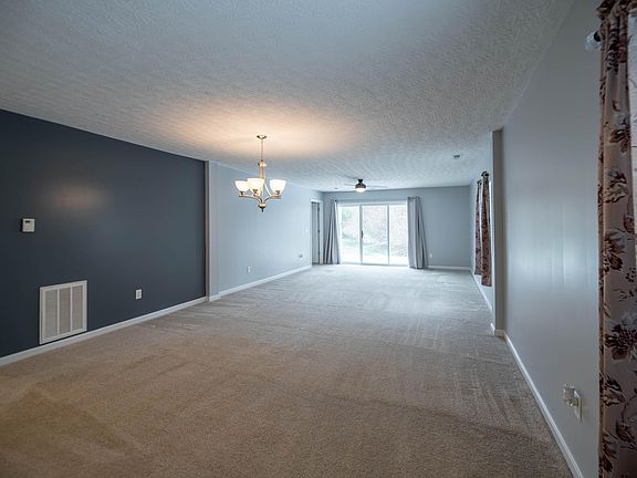 5th image of 829 Foinavon Ln